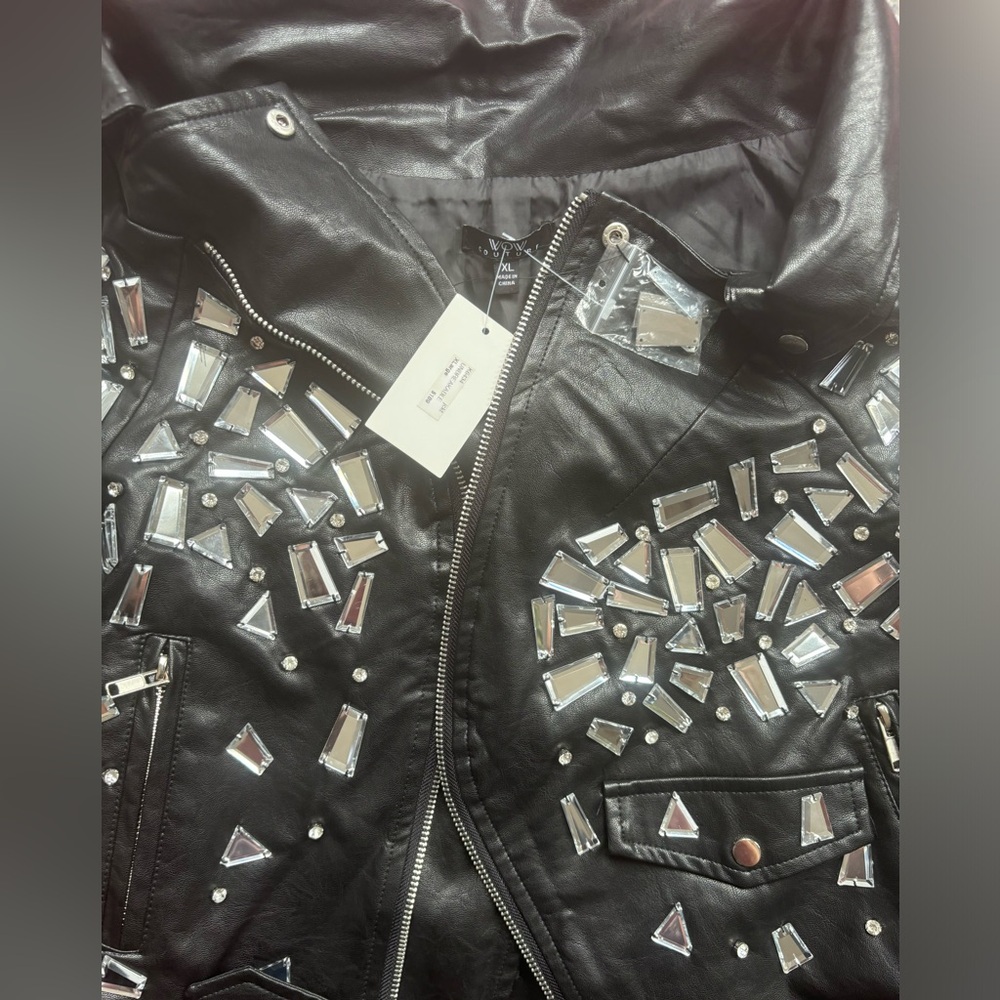 NWT Off The Shoulder Shattered Glass Jacket - Picture 9 of 9